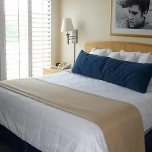Hotel Elvis Presley's Heartbreak ***